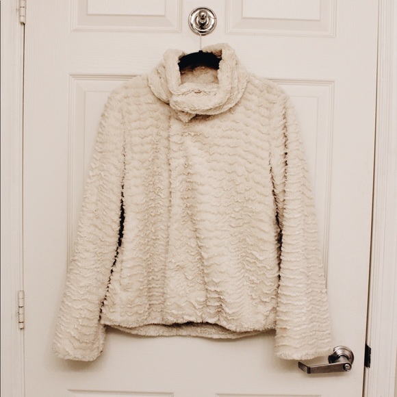 Patagonia Jackets & Blazers - Patagonia Faux Fur Coat